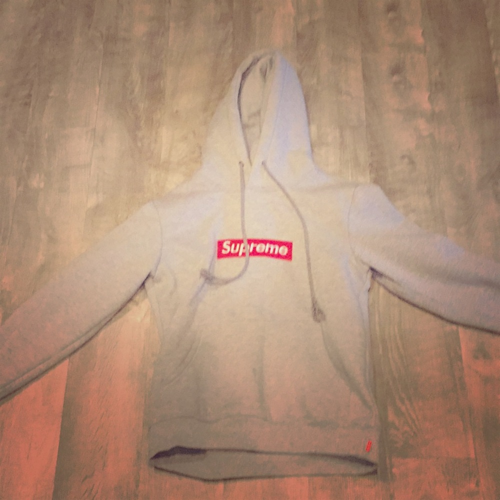 Supreme hoodie